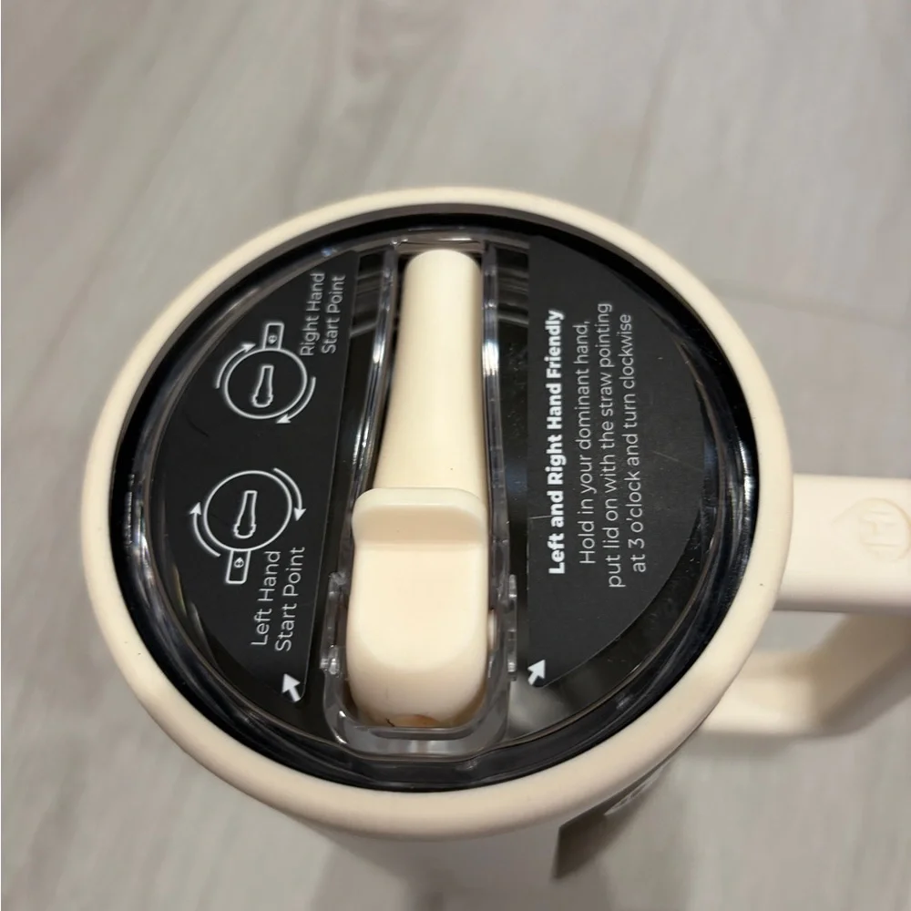 HydroJug Traveler 32oz Cream